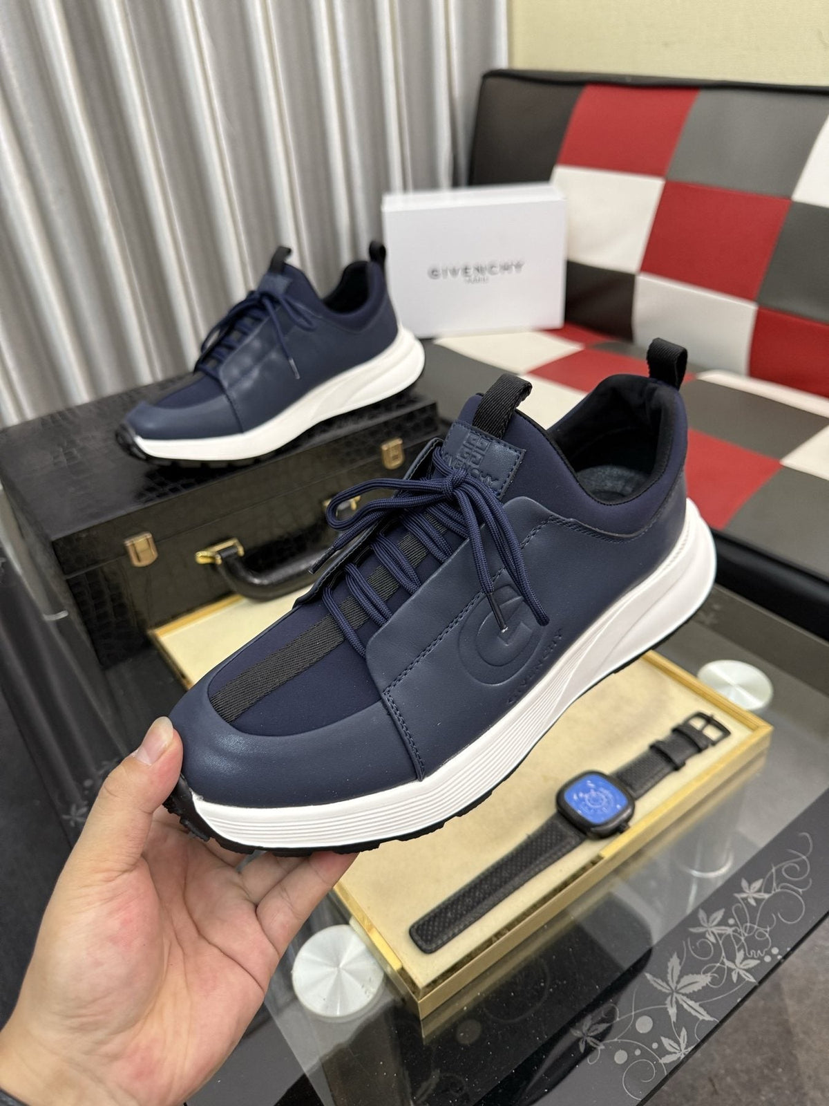 GIVENCHY Low-Top Logo Strap Sneakers — detail